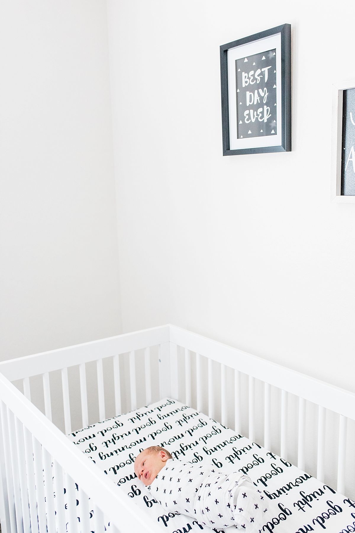 Folsom Newborn Session - Folsom Lifestyle Newborn Phtoography - Ashley Baumgartner - Folsom Wedding Photographer_0006.jpg