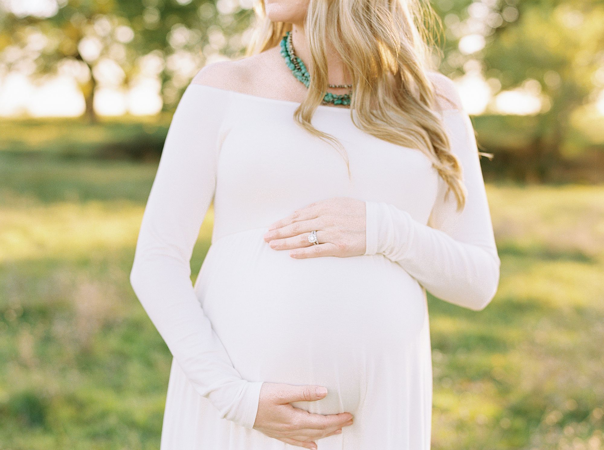 Sheridan Maternity Session - Lexie and Nick - Sacramento Maternity Photos by Ashley Baumgartner - Farmland, 4H Maternity with Cows_0002.jpg