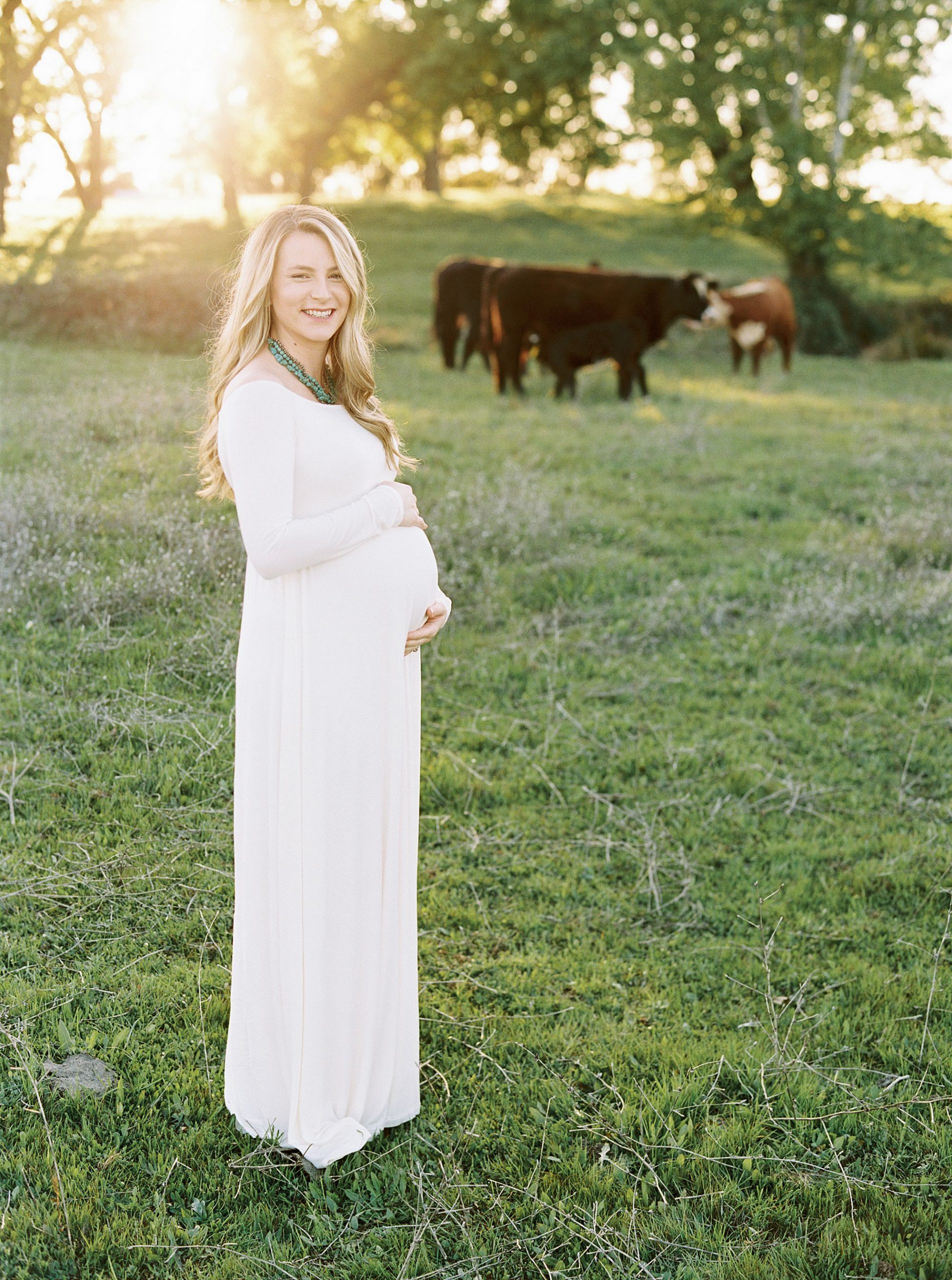 Sheridan Maternity Session - Lexie and Nick - Sacramento Maternity Photos by Ashley Baumgartner - Farmland, 4H Maternity with Cows_0006.jpg