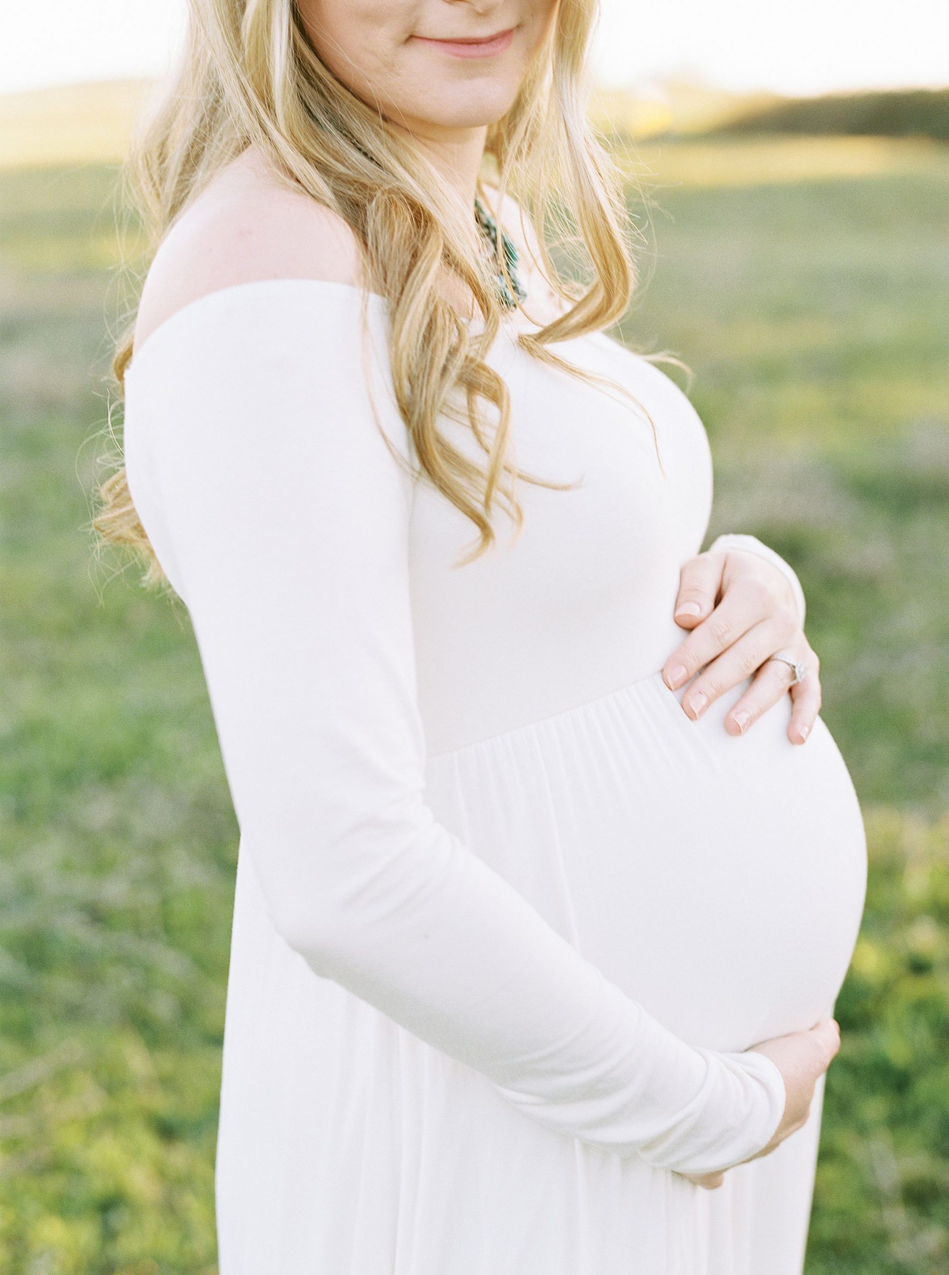 Sheridan Maternity Session - Lexie and Nick - Sacramento Maternity Photos by Ashley Baumgartner - Farmland, 4H Maternity with Cows_0010.jpg