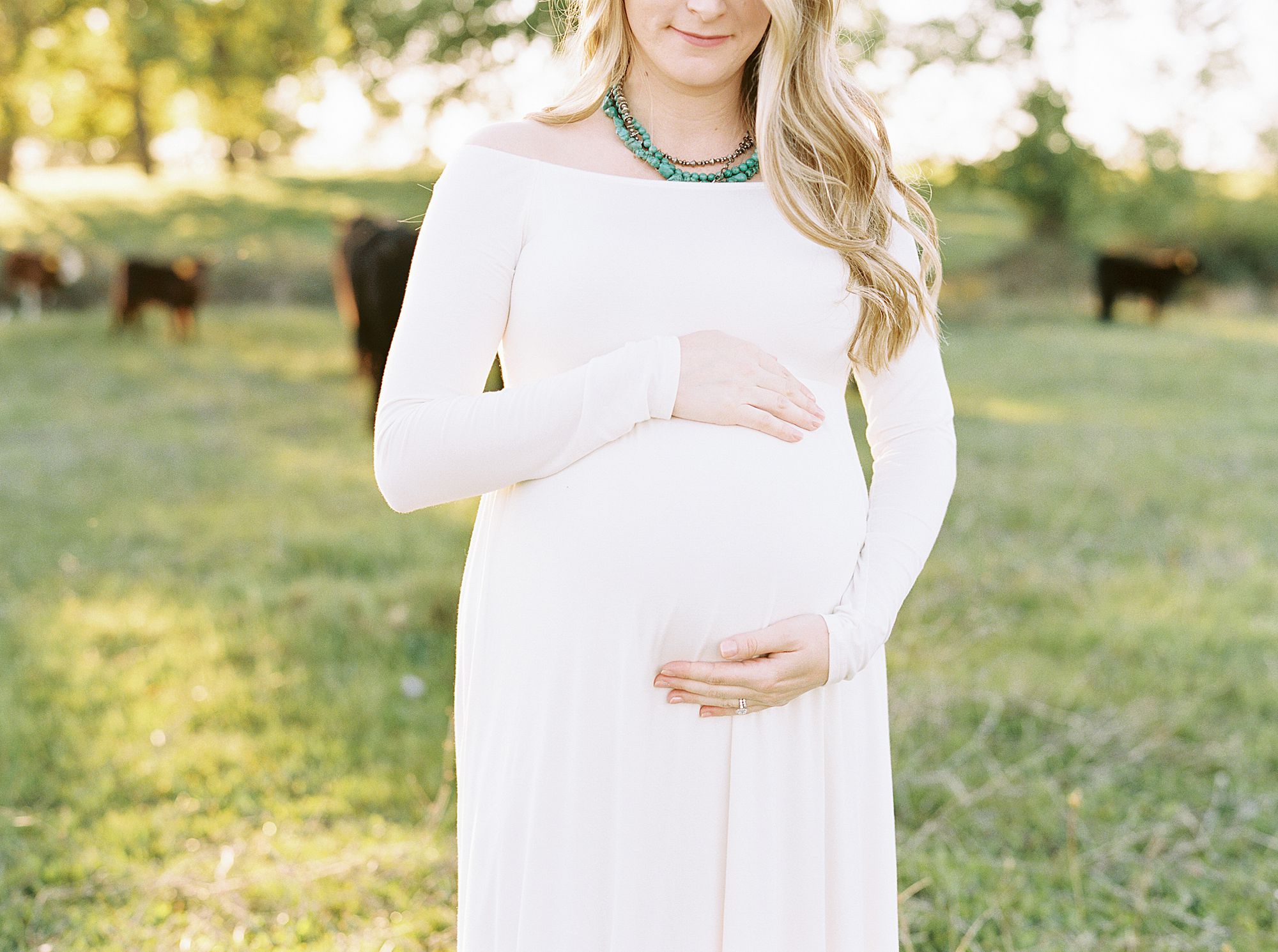 Sheridan Maternity Session - Lexie and Nick - Sacramento Maternity Photos by Ashley Baumgartner - Farmland, 4H Maternity with Cows_0016.jpg