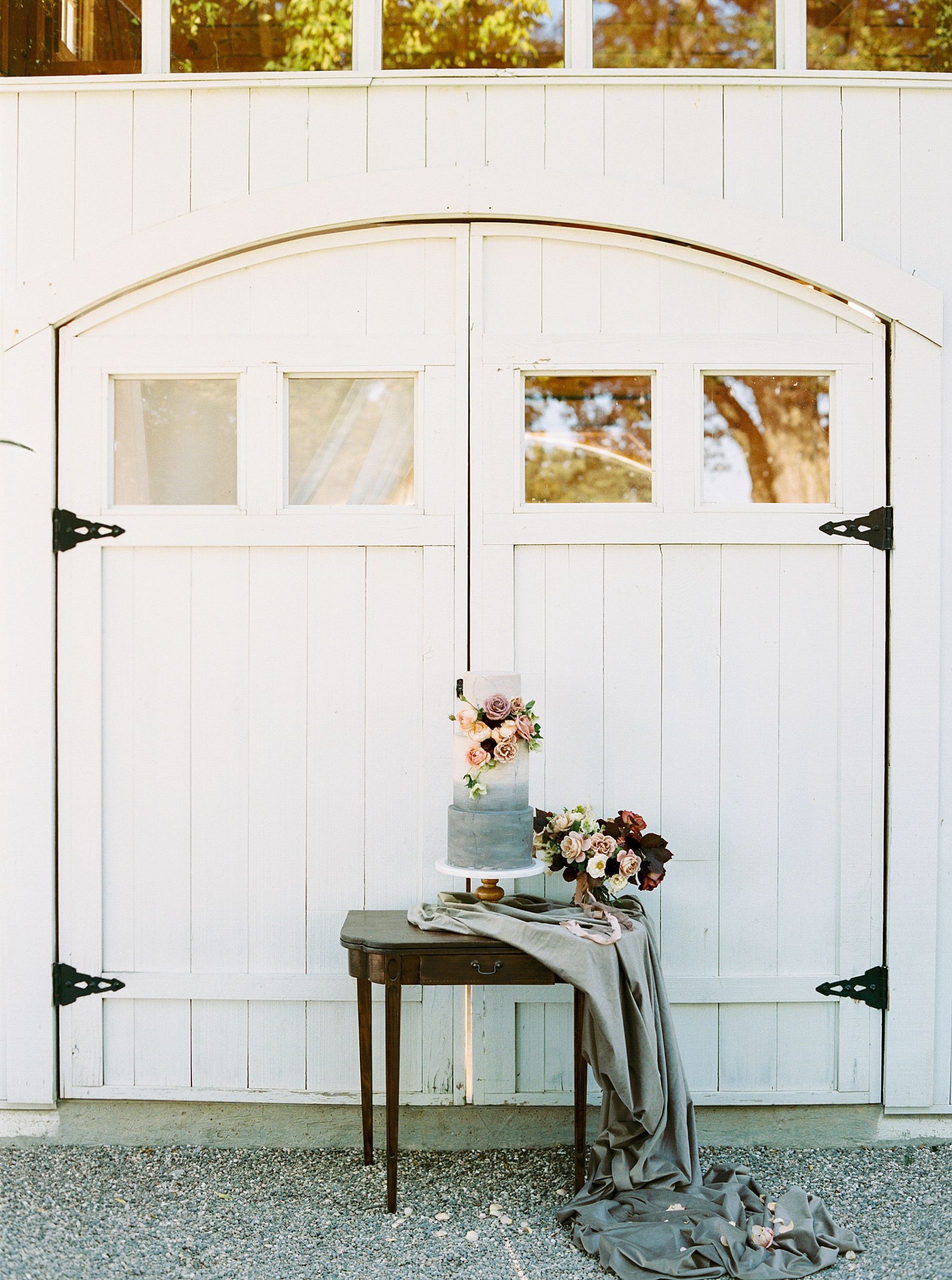 HammerSky Wedding Inspiration Featured on Hey Wedding Lady with Vanessa Noel Events - Ashley Baumgartner - SLO Wedding Photographer_0012.jpg