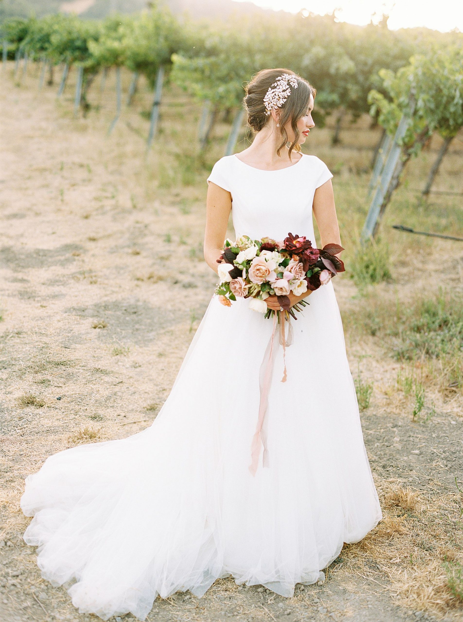 HammerSky Wedding Inspiration Featured on Hey Wedding Lady with Vanessa Noel Events - Ashley Baumgartner - SLO Wedding Photographer_0018.jpg