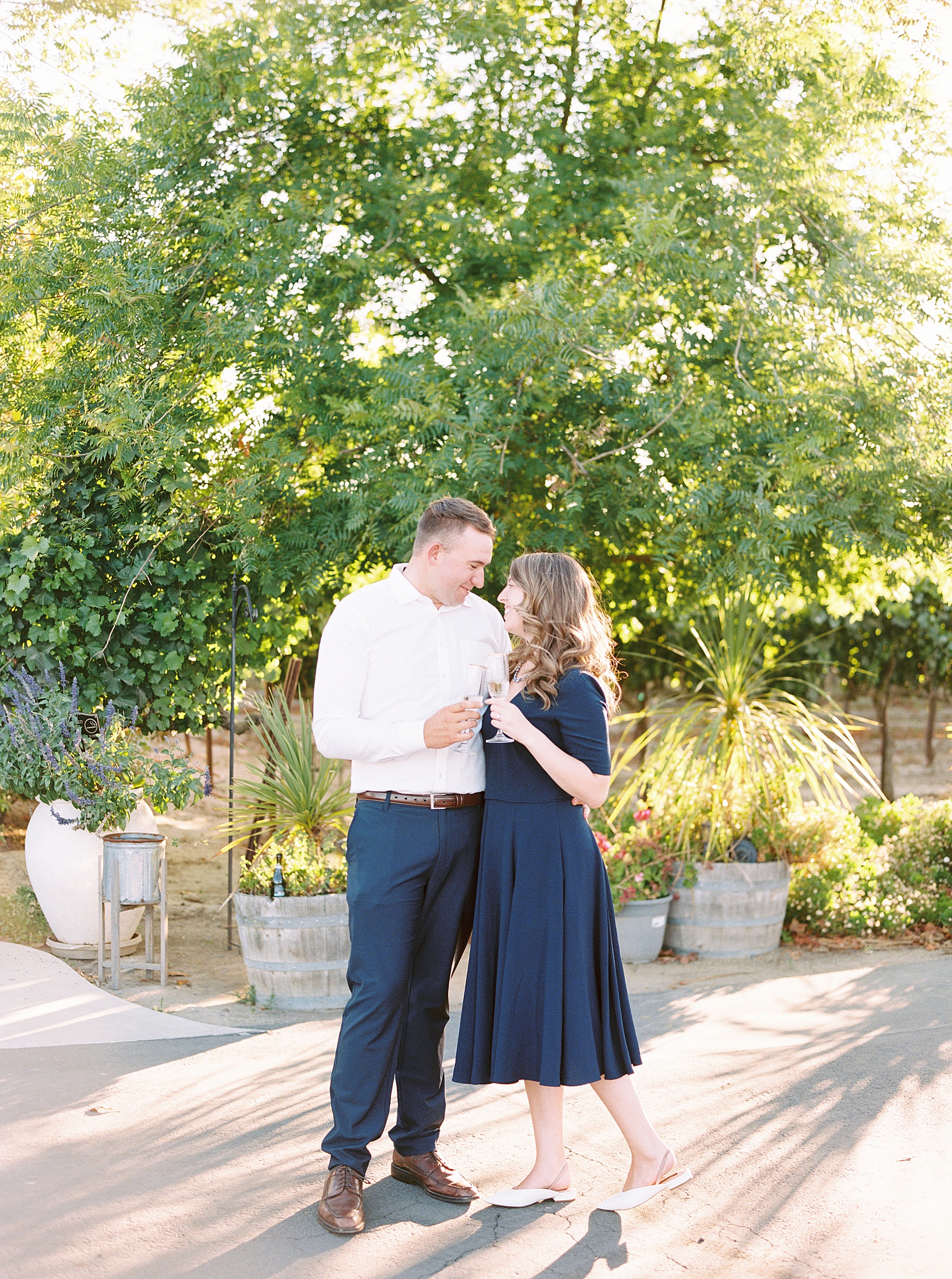 Scribner Bend Winery Engagement Session - Courtney and Steven - Ashley Baumgartner - Sribner Bend Wedding Photographer - Sacramento Wedding Photographer_0007.jpg