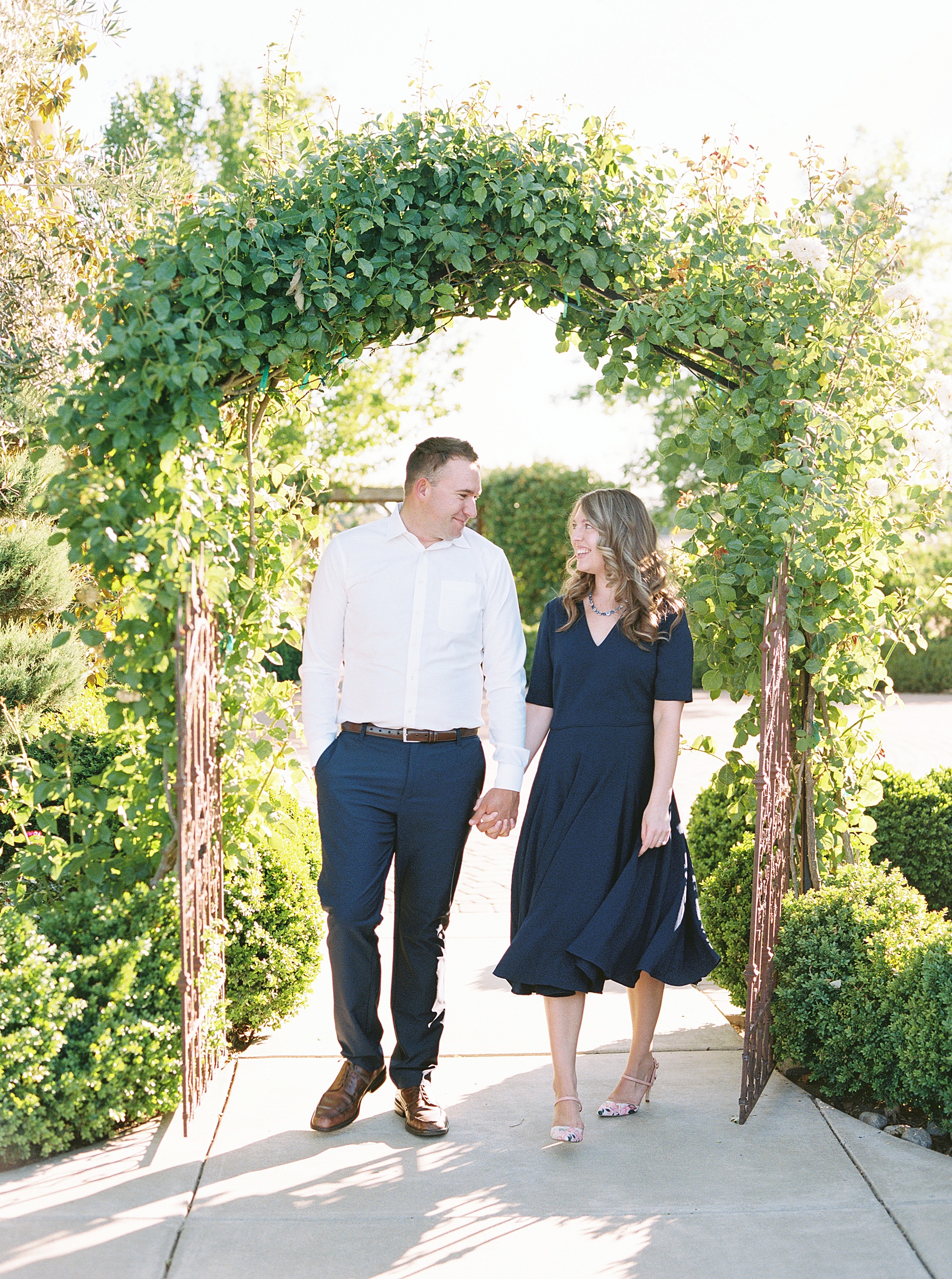 Scribner Bend Winery Engagement Session - Courtney and Steven - Ashley Baumgartner - Sribner Bend Wedding Photographer - Sacramento Wedding Photographer_0009.jpg