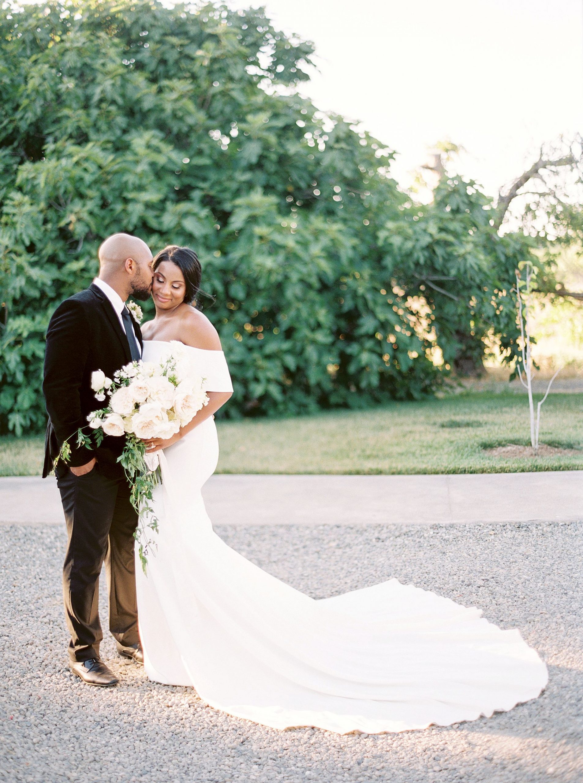 Park Winters Micro-Wedding Inspiration on Style Me Pretty - Stephanie Teague Events - Ashley Baumgartner - Park Winters Wedding - Black Tie Wedding - Micro-Wedding Sacramento Photographer_0022.jpg