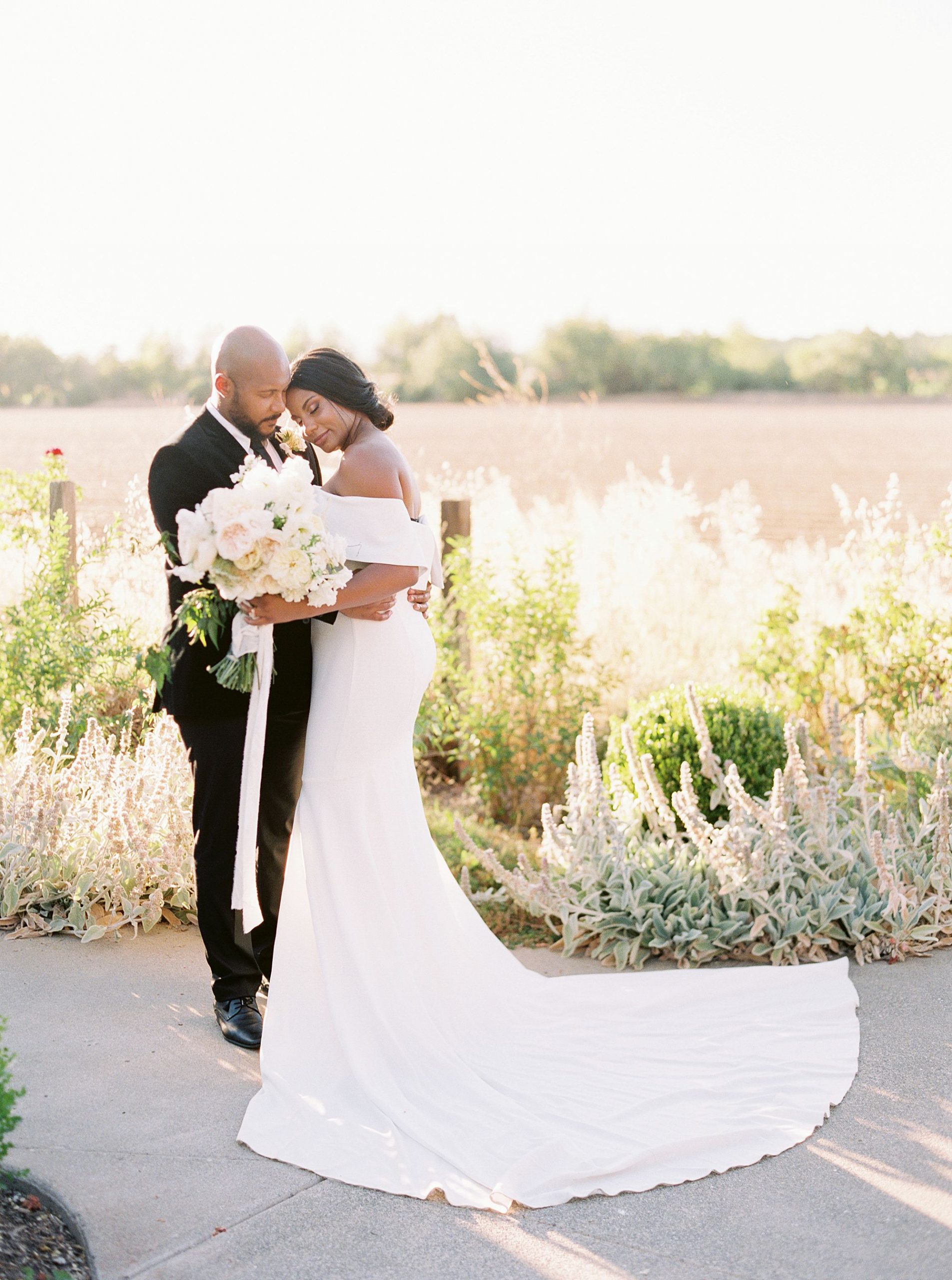 Park Winters Micro-Wedding Inspiration on Style Me Pretty - Stephanie Teague Events - Ashley Baumgartner - Park Winters Wedding - Black Tie Wedding - Micro-Wedding Sacramento Photographer_0042.jpg