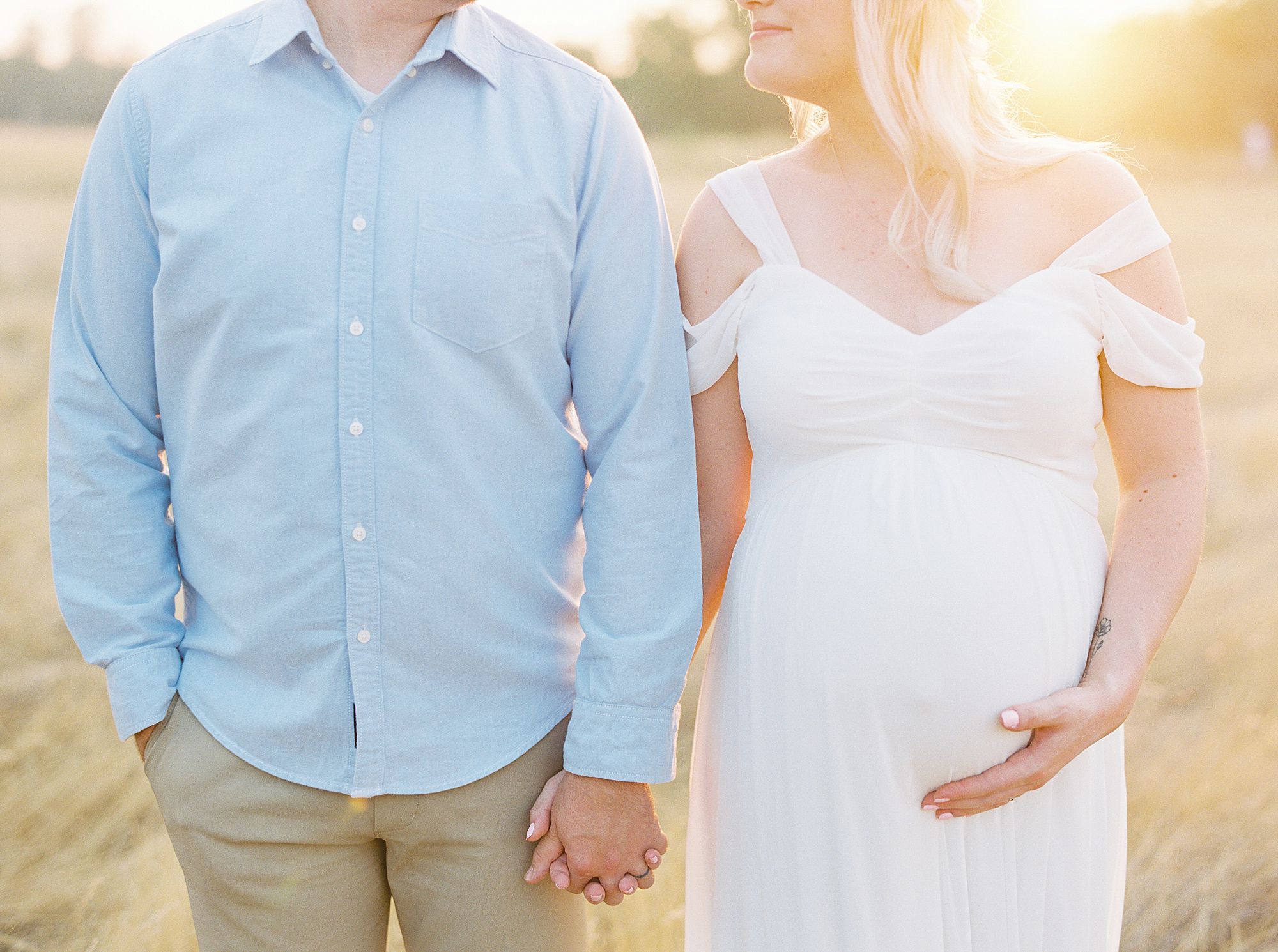 Golden Sacramento Maternity - Hannah and Connor - Ashley Baumgartner - Sacramento Maternity Photographer_0005.jpg