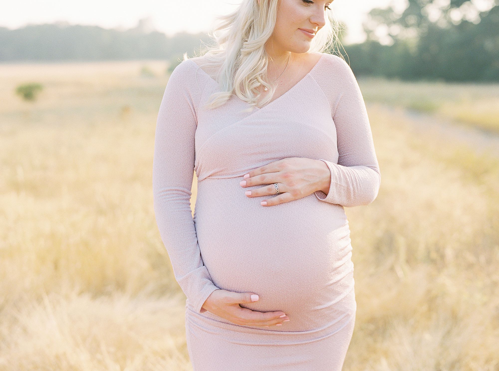 Golden Sacramento Maternity - Hannah and Connor - Ashley Baumgartner - Sacramento Maternity Photographer_0023.jpg