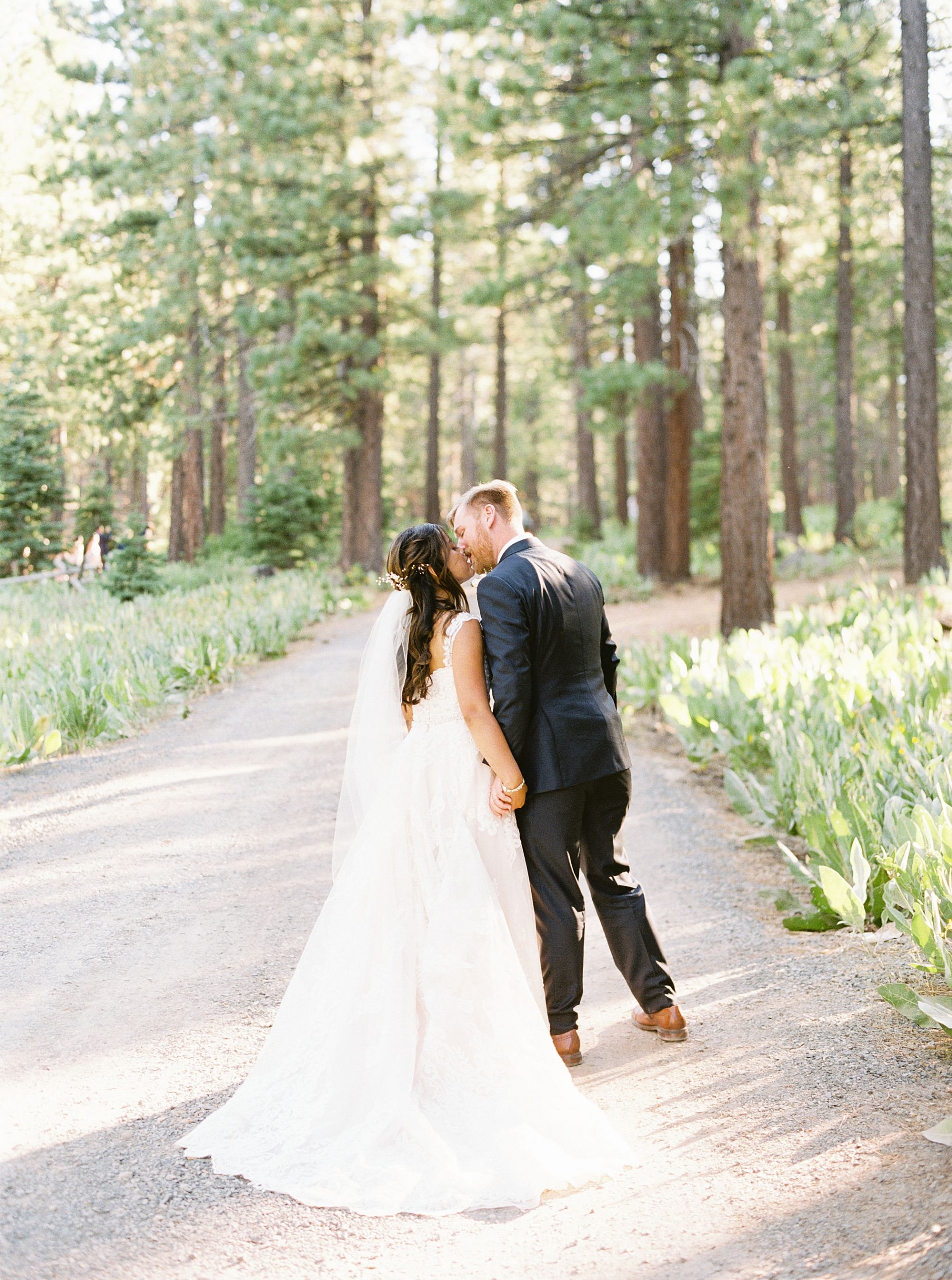 MITCHELLS MOUNTAIN MEADOWS Wedding - Ash Baumgartner - Phallina and Matt - Sierraville Wedding - Tahoe Wedding Photography_0017.jpg