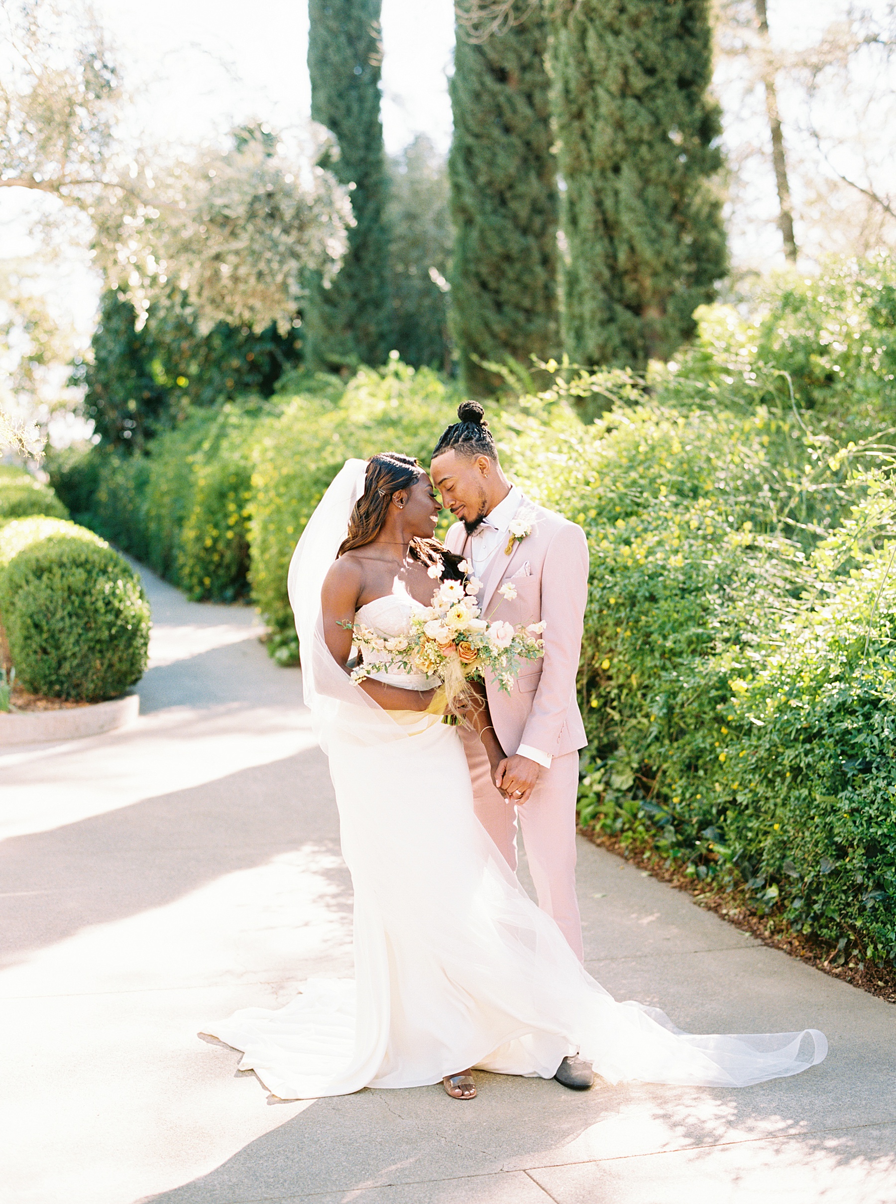 Park Winters Sacramento Wedding Inspiration with Sparkle and Dust Events  - Pantone Color of the Year Featured on Style Me Pretty_0011.jpg