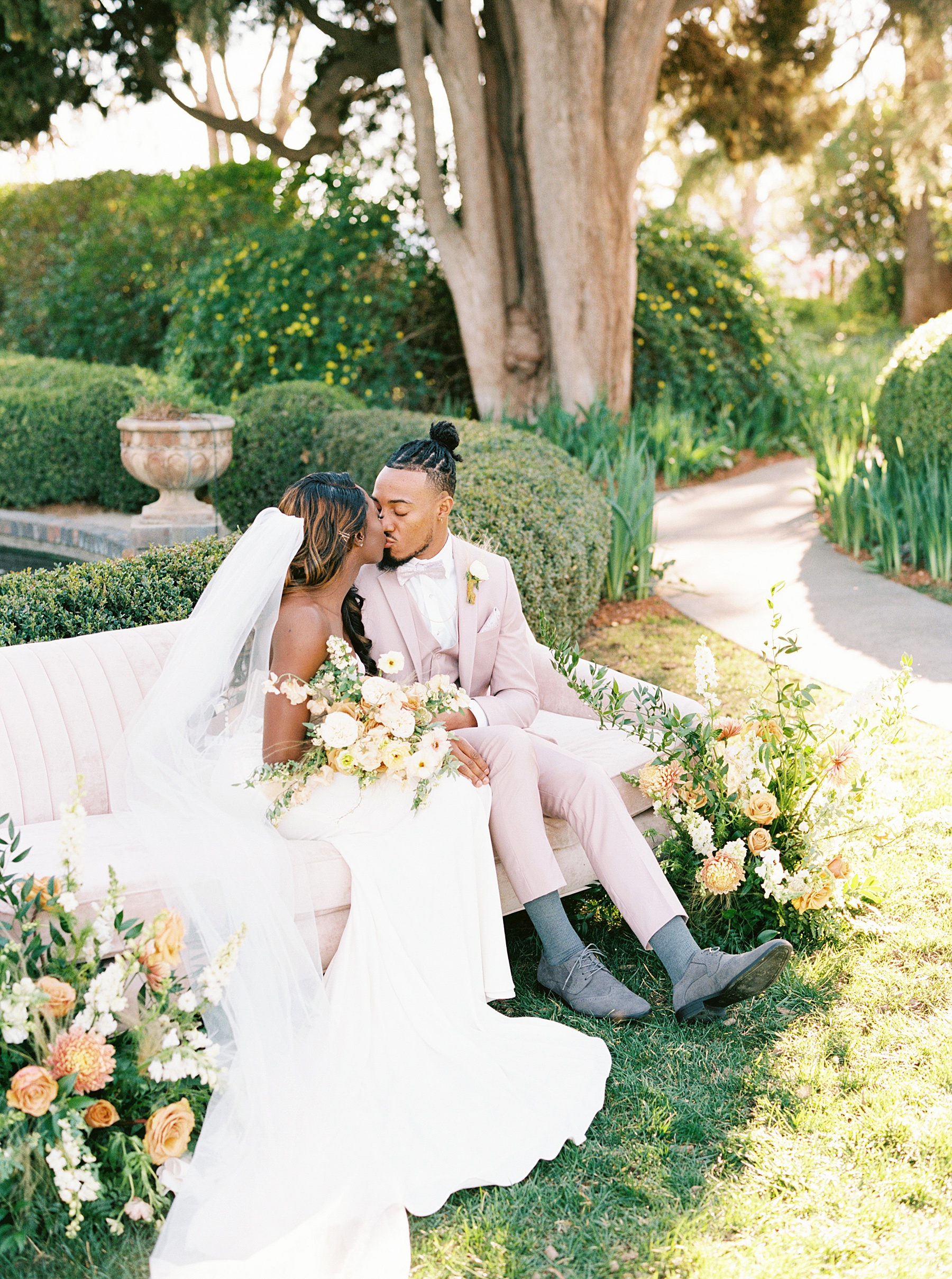 Park Winters Sacramento Wedding Inspiration with Sparkle and Dust Events  - Pantone Color of the Year Featured on Style Me Pretty_0049.jpg