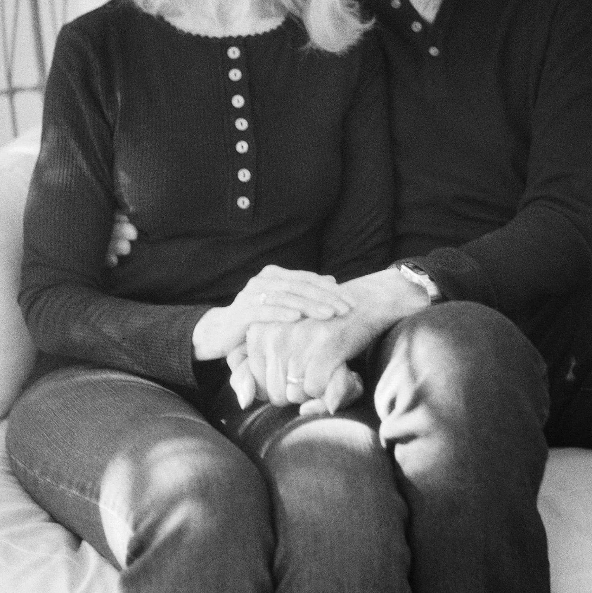 Gramma and Baba and Ellis - Ash Baumgartner - Grandparent Photos - Black and White Film - Alzheimers Legacy_0023.jpg